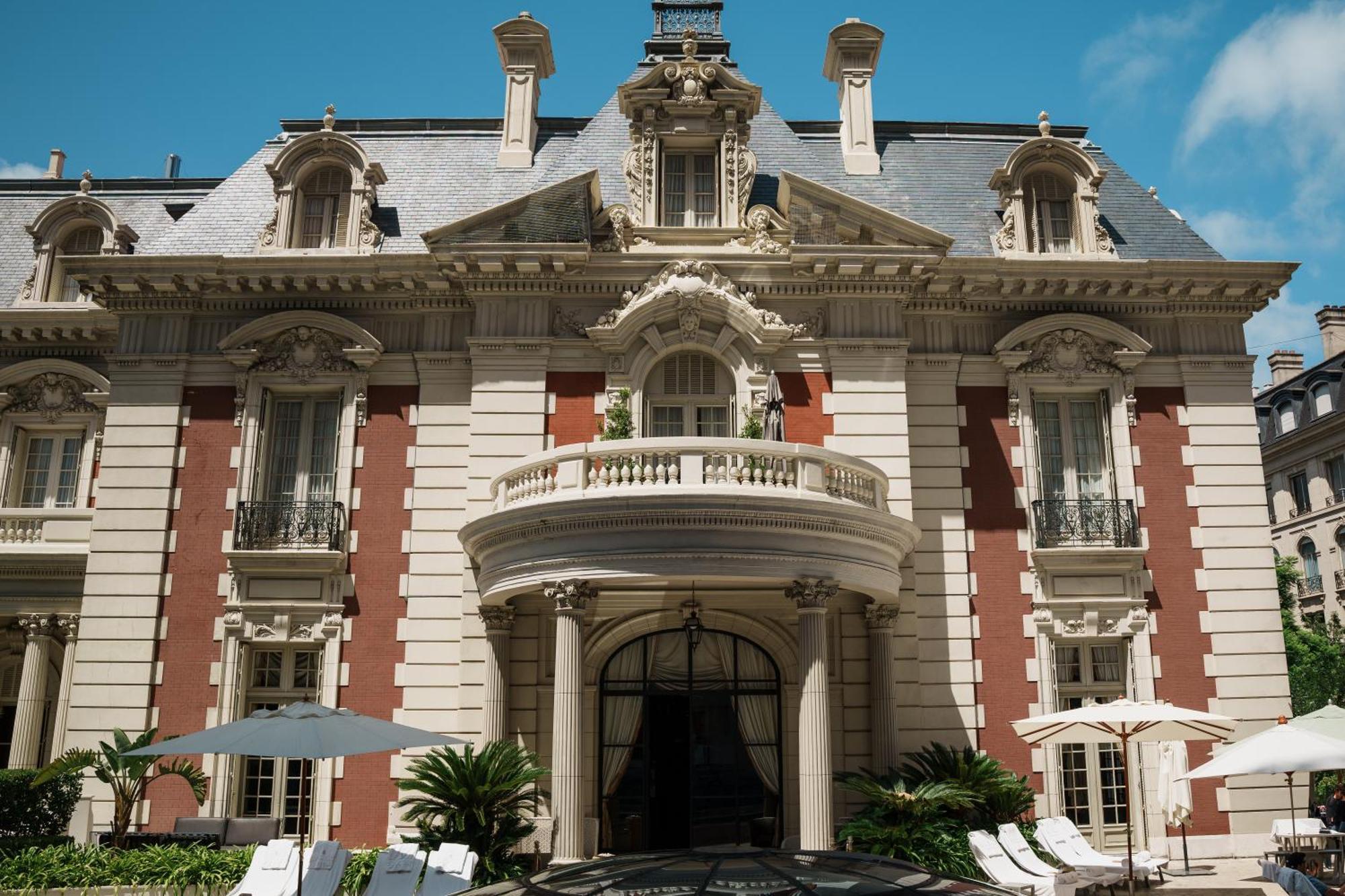 Four Seasons 5*